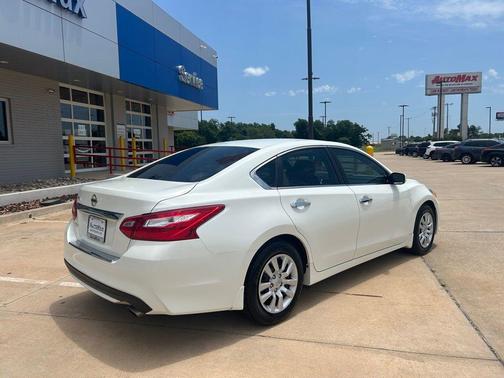 2016 Nissan Altima 2.5 S