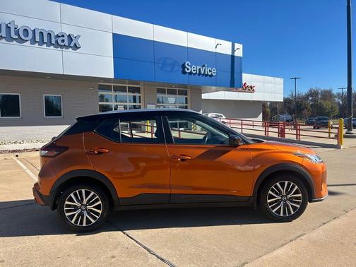 2021 Nissan Kicks SV
