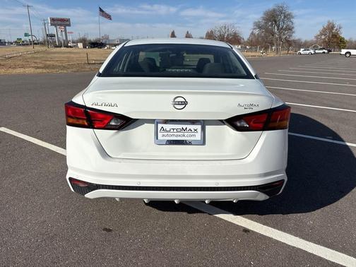 2023 Nissan Altima 2.5 S
