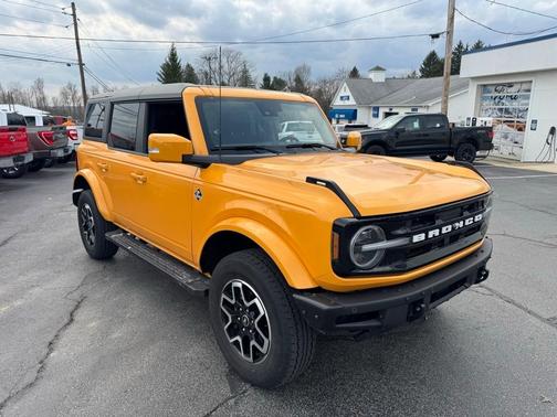 2022 Ford Bronco Outer Banks