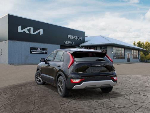 2025 Kia Niro LX