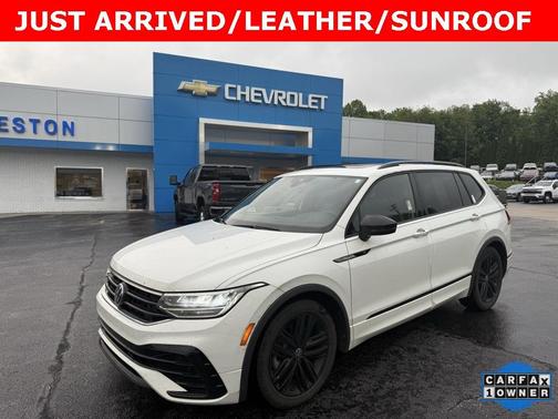 2022 Volkswagen Tiguan 2.0T SE R-Line Black