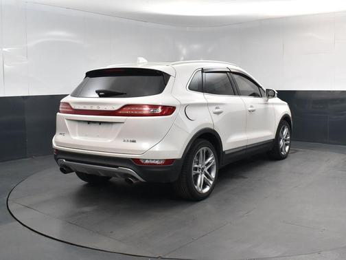 2015 Lincoln MKC Base