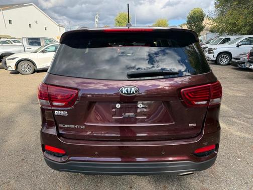 2020 Kia Sorento LX