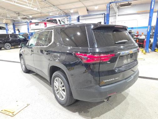 2022 Chevrolet Traverse LT Leather