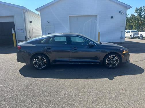 2024 Kia K5 EX
