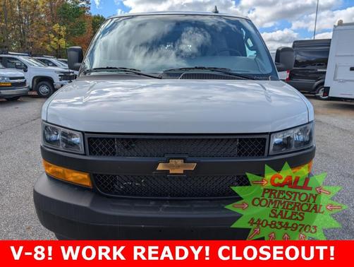 2025 Chevrolet Express 3500 Work Van