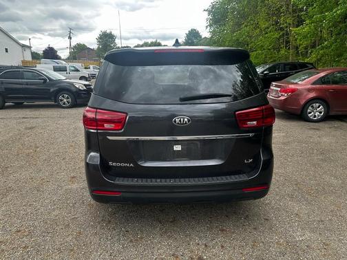 2020 Kia Sedona LX