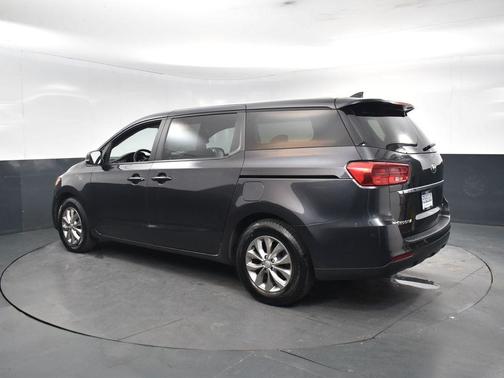 2020 Kia Sedona LX