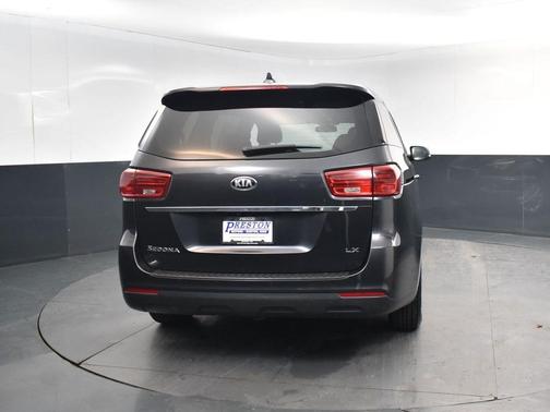 2020 Kia Sedona LX