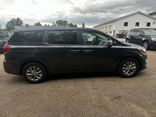 2020 Kia Sedona LX