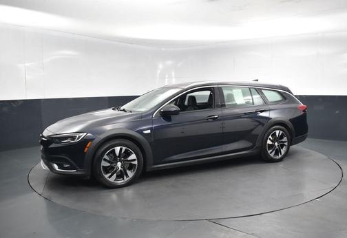 2018 Buick Regal TourX Essence