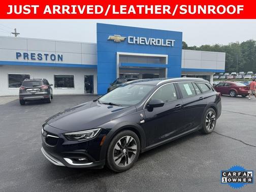 2018 Buick Regal TourX Essence