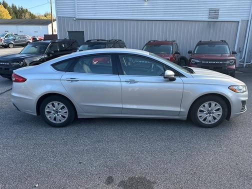 2019 Ford Fusion S