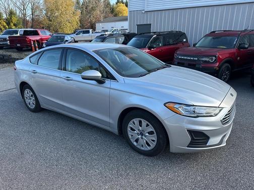 2019 Ford Fusion S