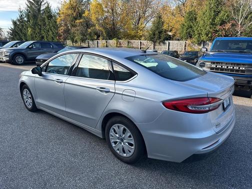 2019 Ford Fusion S