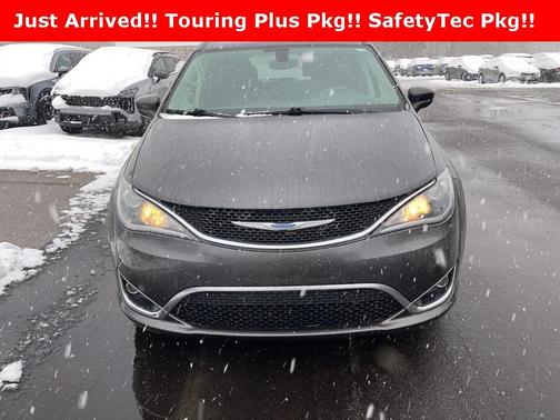2018 Chrysler Pacifica Touring Plus