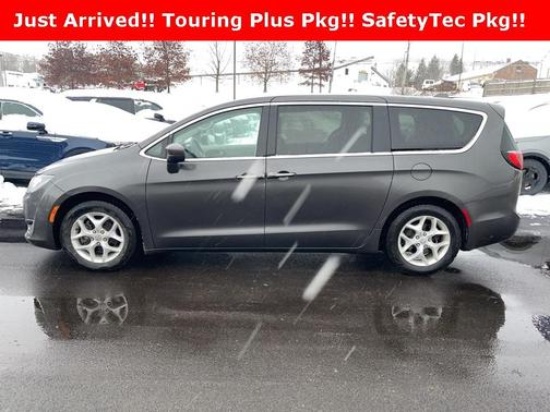 2018 Chrysler Pacifica Touring Plus