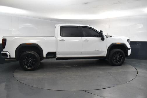 2025 GMC Sierra 2500 AT4