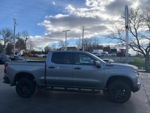 2023 Chevrolet Silverado 1500 Custom Trail Boss