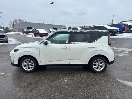 2023 Kia Soul S
