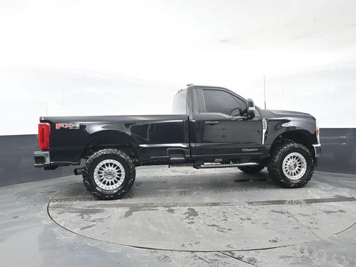 2025 Ford F-350 XLT