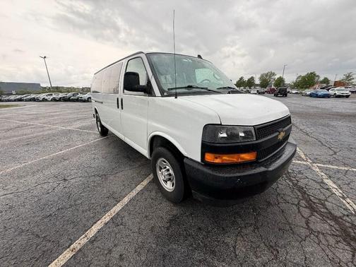 2022 Chevrolet Express 3500 LS