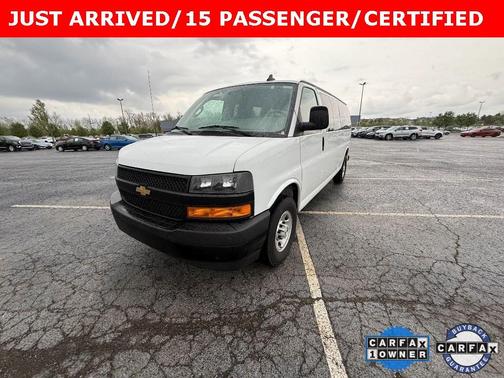 2022 Chevrolet Express 3500 LS