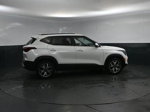 2023 Kia Seltos EX