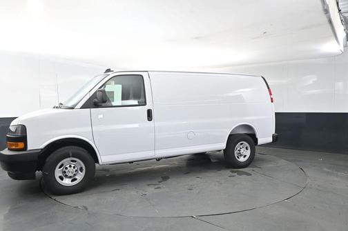 Summit White 2025 Chevrolet Express 2500 Work Van