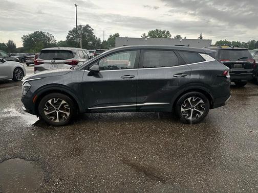 2024 Kia Sportage EX