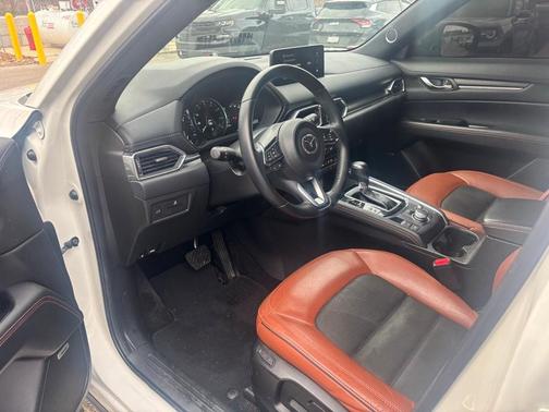 2024 Mazda CX-5 Carbon Edition