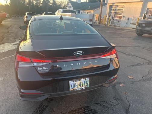 2023 Hyundai ELANTRA SEL