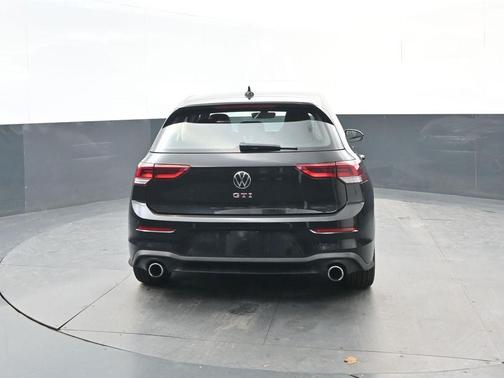 2025 Volkswagen Golf GTI 2.0T SE