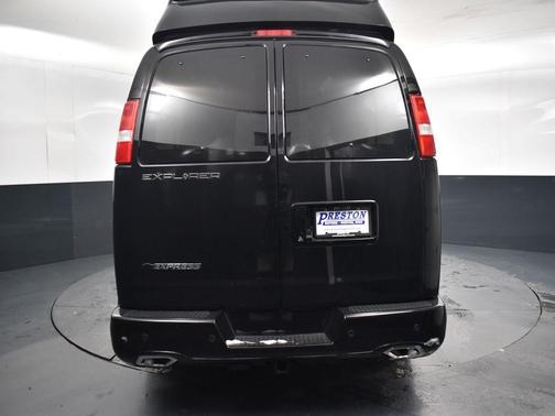 2025 Chevrolet Express 2500 Work Van