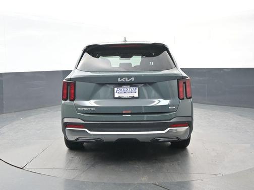 Green 2026 Kia Sorento Hybrid EX