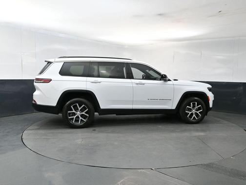 Bright White Clearcoat 2025 Jeep Grand Cherokee L Limited