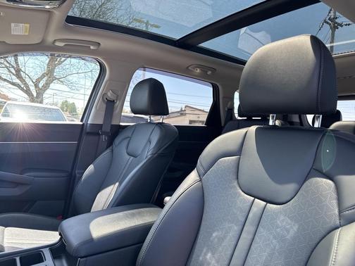 2023 Kia Sorento X-Line EX