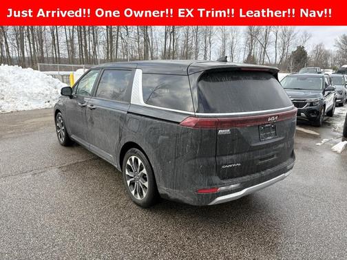 2024 Kia Carnival EX