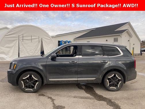 2023 Kia Telluride S