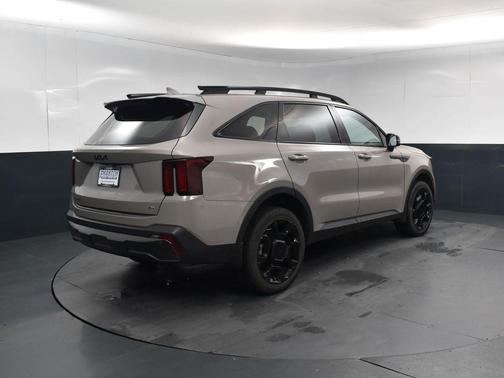 2025 Kia Sorento X-Line EX