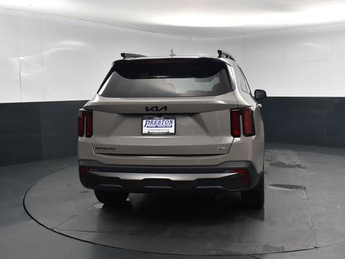 2025 Kia Sorento X-Line EX