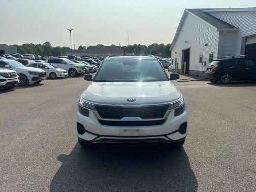 2021 Kia Seltos S
