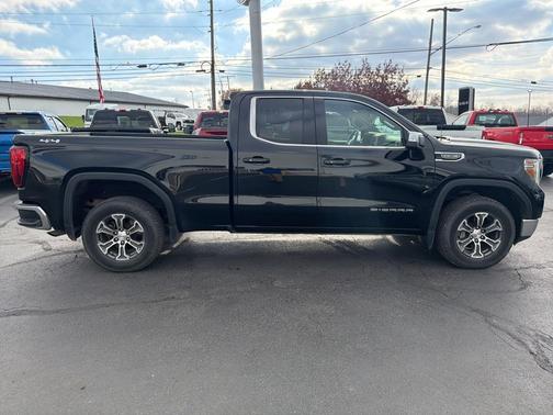 2021 GMC Sierra 1500 SLE
