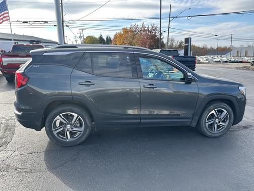 2021 GMC Terrain SLT