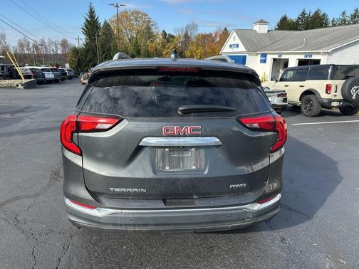 2021 GMC Terrain SLT