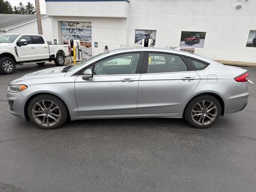 2020 Ford Fusion SEL