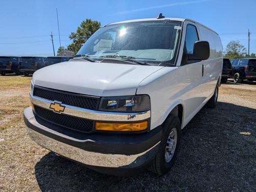 2025 Chevrolet Express 2500 Work Van