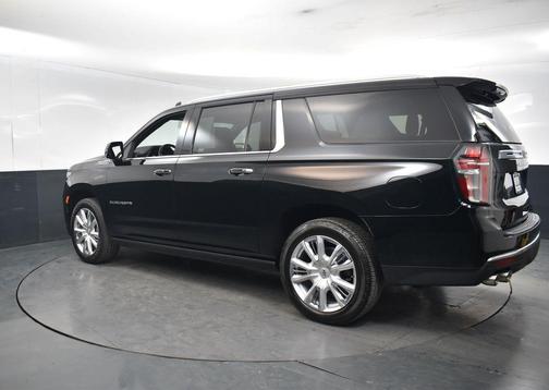2022 Chevrolet Suburban High Country