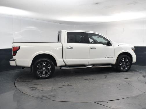 2021 Nissan Titan Platinum Reserve